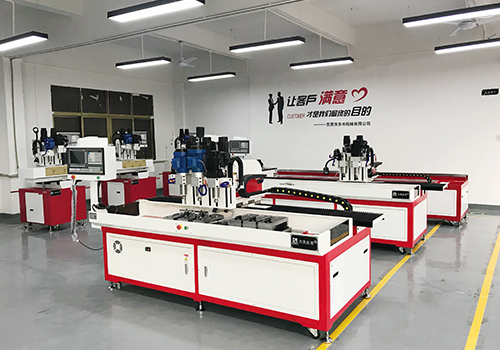 為什么企業(yè)都喜歡使用自動鉆孔機(jī)？